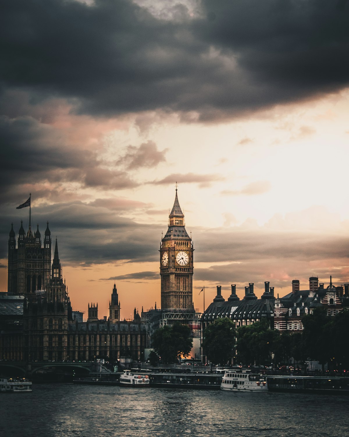 Westminster and Big Ben at dusk, London